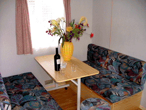 Table du mobil-home 