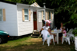 Repas sous le soleil du Tarn Repas sous le soleil du Tarn