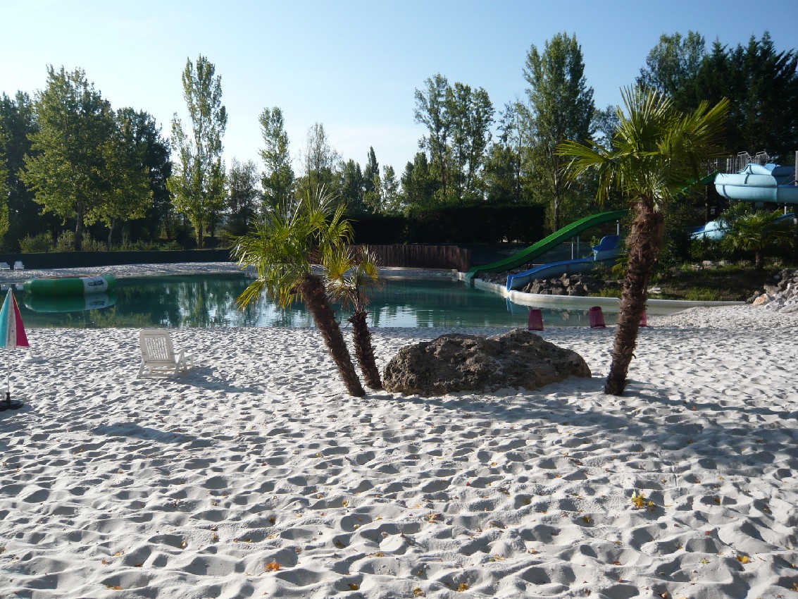 Camping Dans Le Tarn Avec Espace De Baignade Naturelle Toboggans